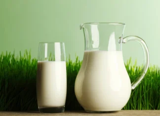 Объем реализации молока в РФ вырос на 2,9% с начала года