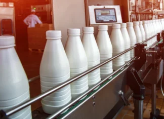 Молочные заводы России сохранили прибыльность на фоне роста издержек