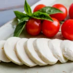 Молоко буйвола? Какие сыры самые полезные, а какие — лучше не покупать