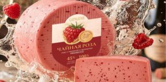 В Беларуси вернулся в продажу легендарный розовый сыр со вкусом малины и просекко