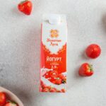 Клубника, смородина, ирга: как сочетать сезонные ягоды с молочными продуктами